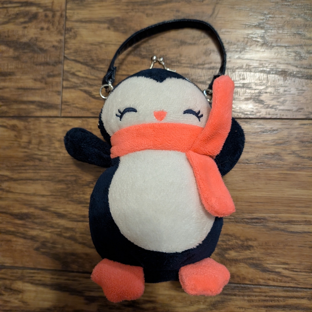 đ„3/$24 Gymboree Polar Pink Penguin Plushâ Purse